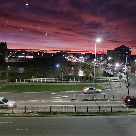 Entire Two Bedrooms Flat With Nice View H2 Great Yarmouth Esterno foto